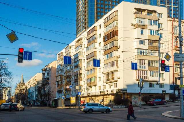 Апартаменты Квартира по улице Большая Васильковская, 101 Киев-4