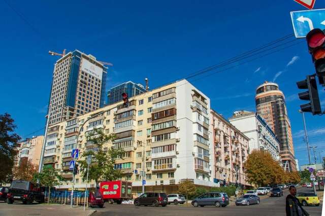 Апартаменты Квартира по улице Большая Васильковская, 101 Киев-59